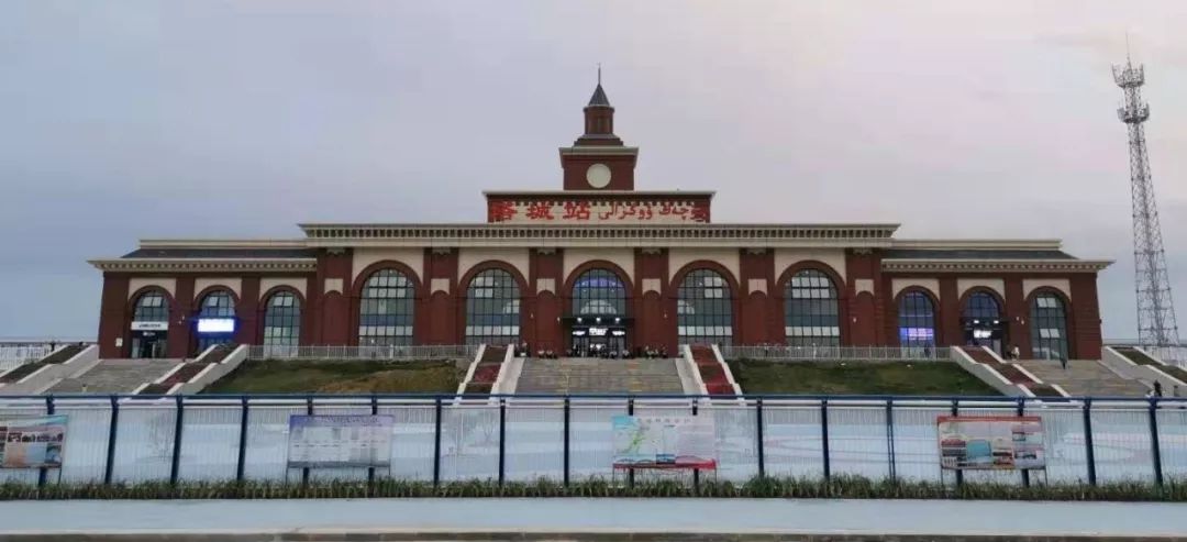 上海到塔城物流專線-上海到塔城貨運(yùn)-回頭車物流- 上海到塔城物流專線-上海到塔城貨運(yùn)-回頭車物流-